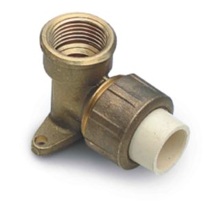 Лат. угольник монтажный  1/2″ с пластиком